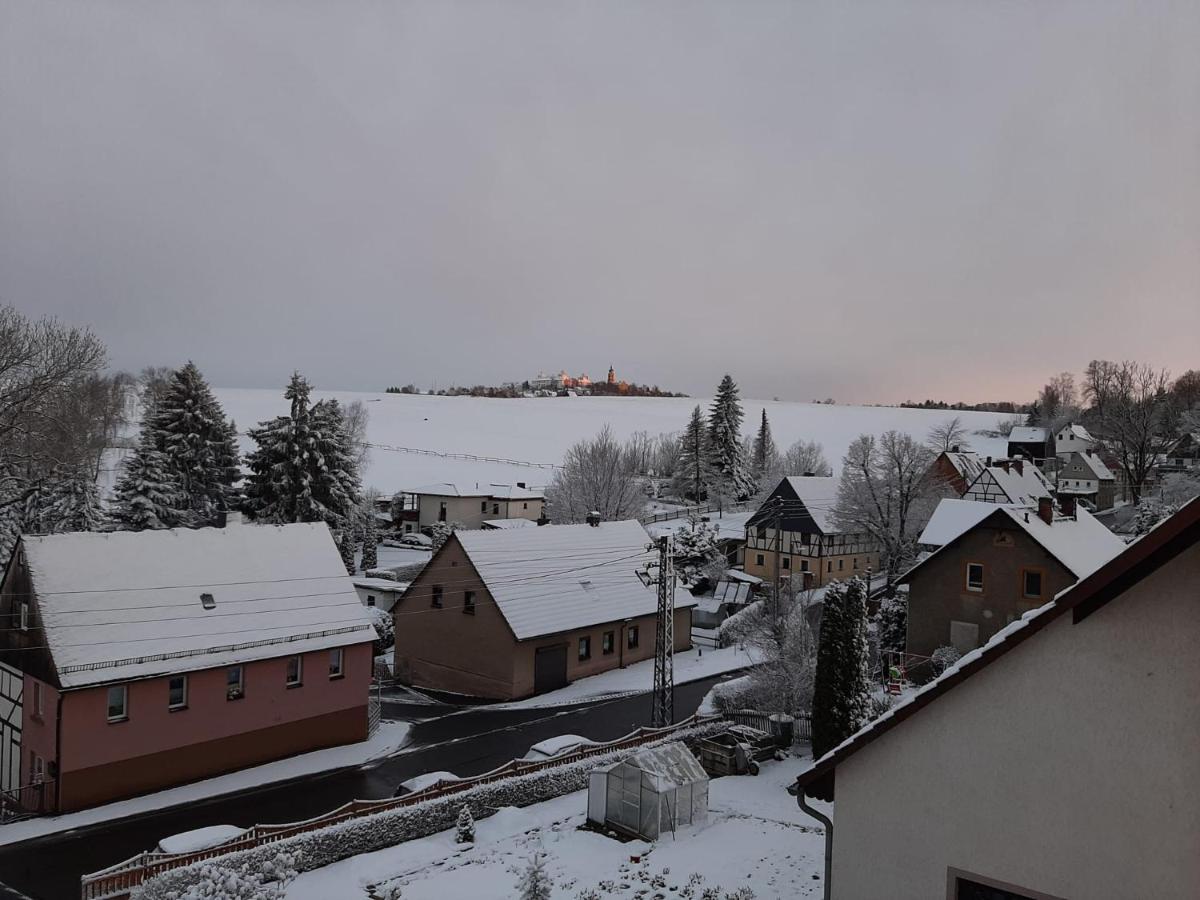 Precioso apartamento, aparcamiento gratis Augustusburg Exterior foto
