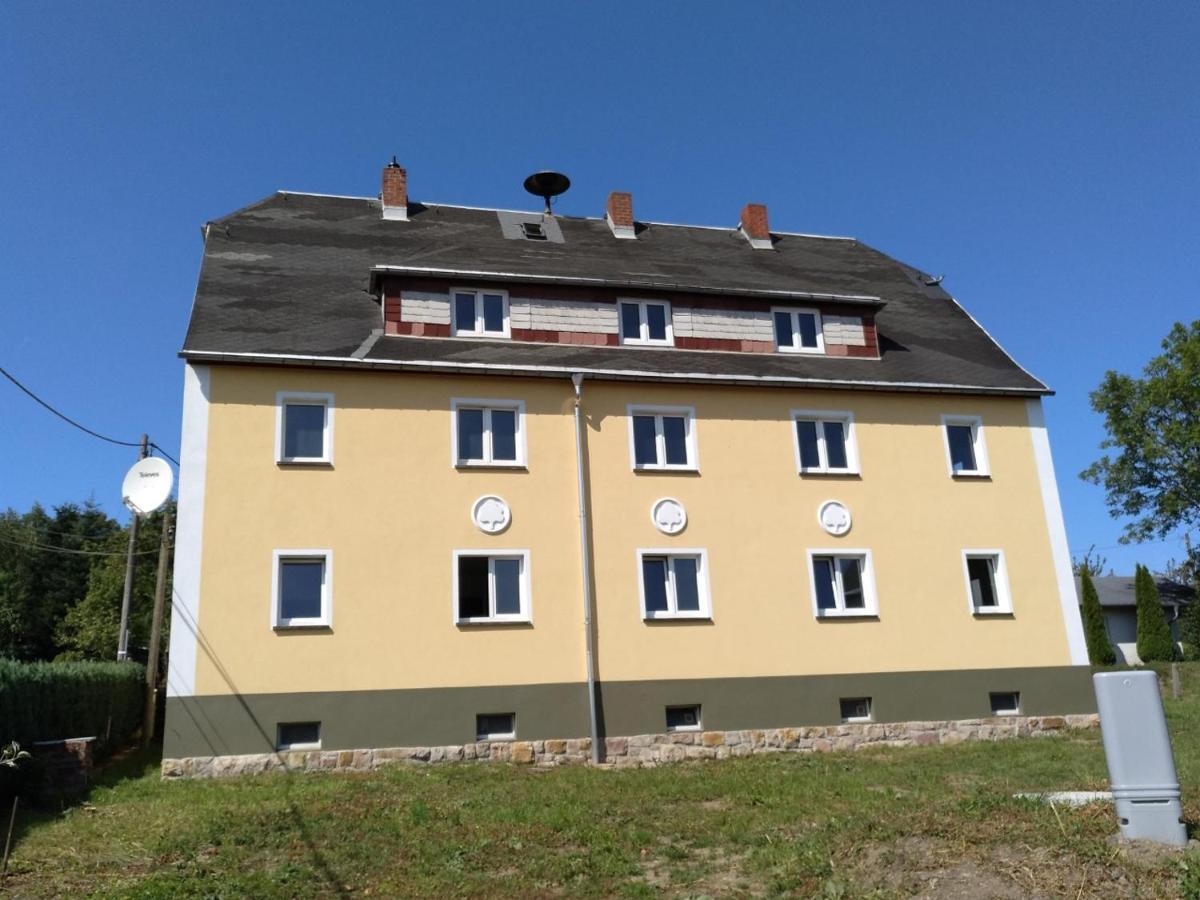 Precioso apartamento, aparcamiento gratis Augustusburg Exterior foto